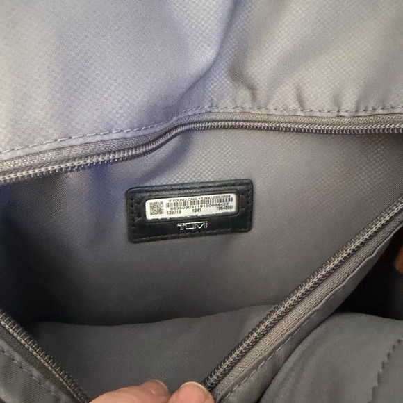 Tumi Voyageur Essential backpack -black - Picture 4 of 5